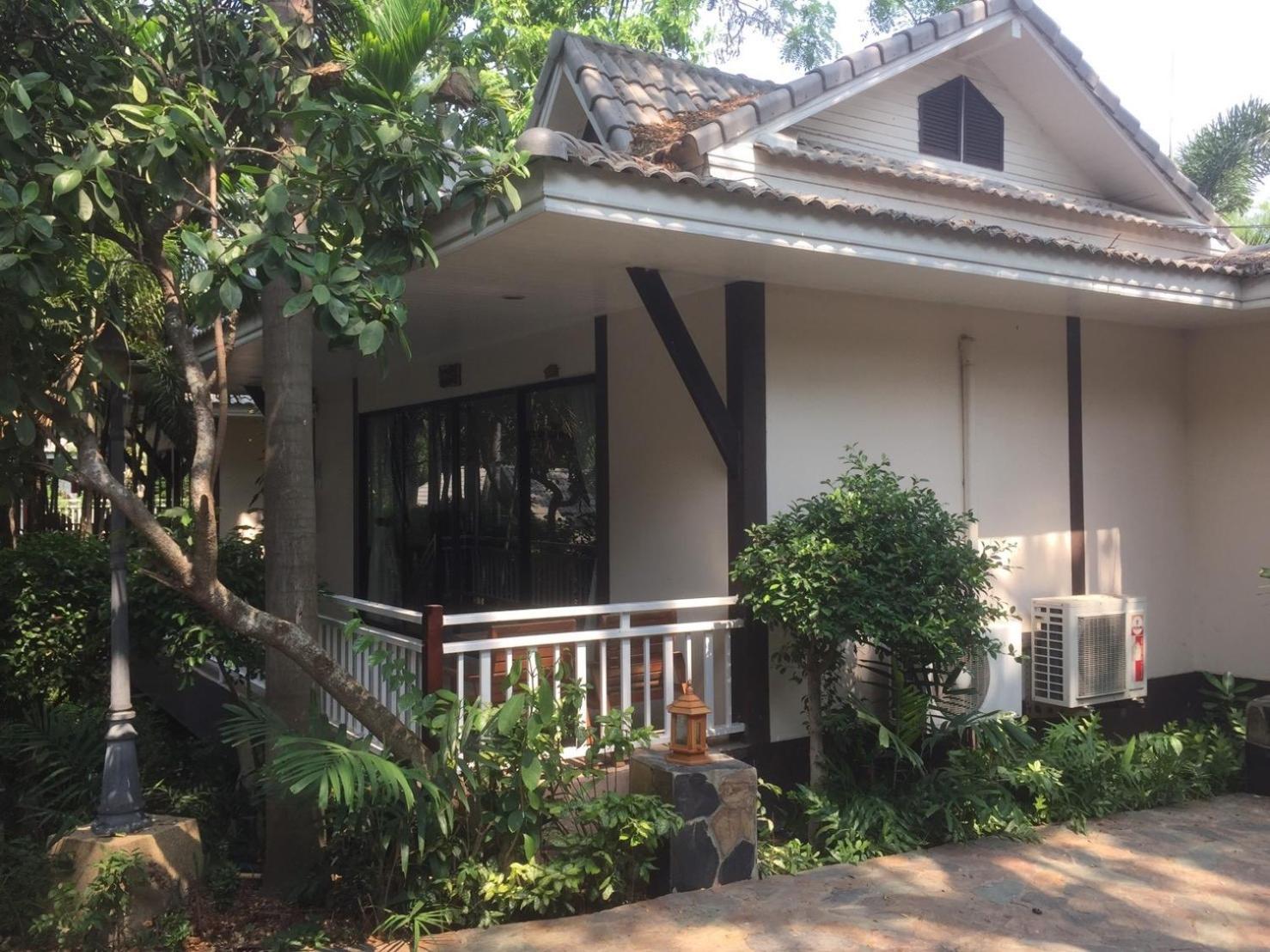 Chawalun Resort Don Tum Exterior photo