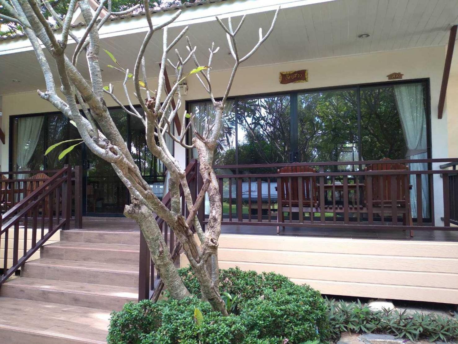 Chawalun Resort Don Tum Exterior photo