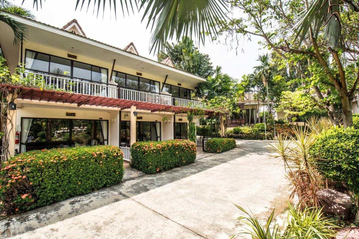 Chawalun Resort Don Tum Exterior photo
